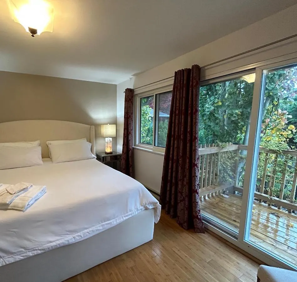 North Nanaimo Gem - Garden-View Room With Private Ensuite Canada