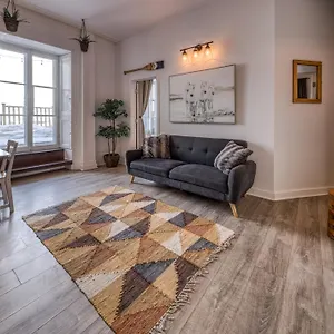 https://des-remparts-2-bed-with-great-views-terrace.hotelsquebeccity.net